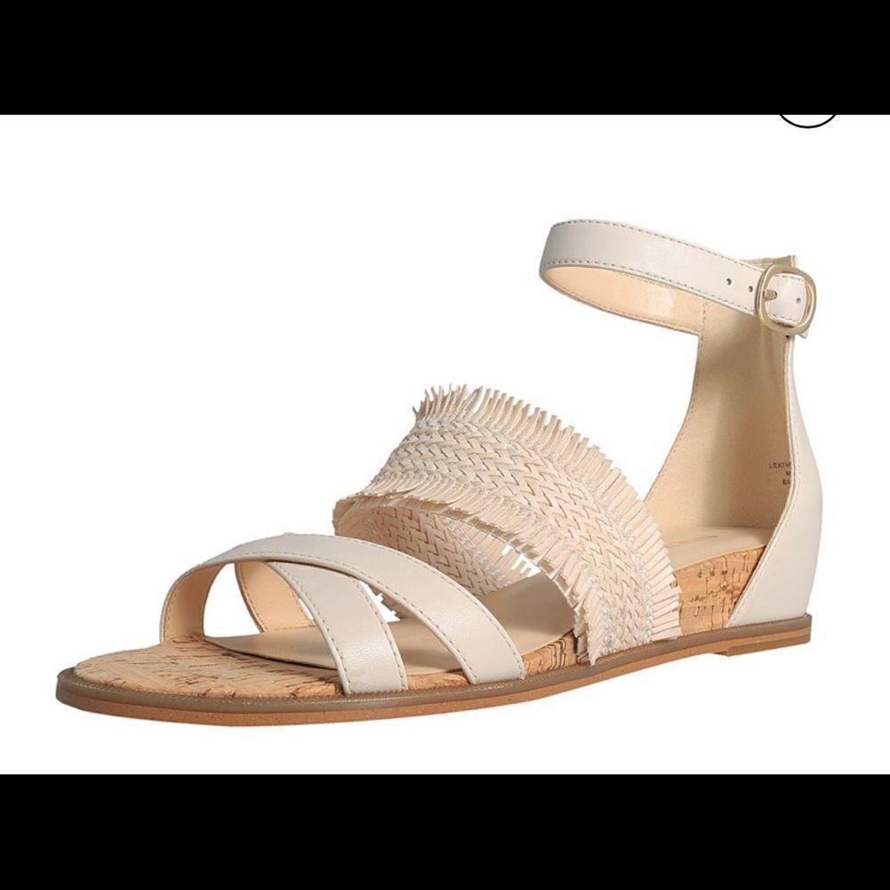 Nine West Vernell creme leather sandals ankle strap 7.5